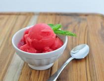 Šerbet - domači sladoled iz lubenice